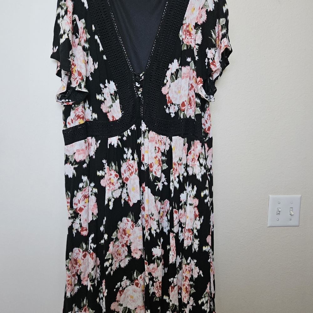 Torrid Black Floral Midi Dress
